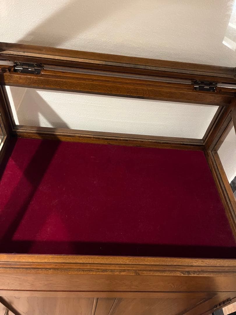 木製　ガラス蓋付き　キャビネット　ショーケース　宝飾品ケース