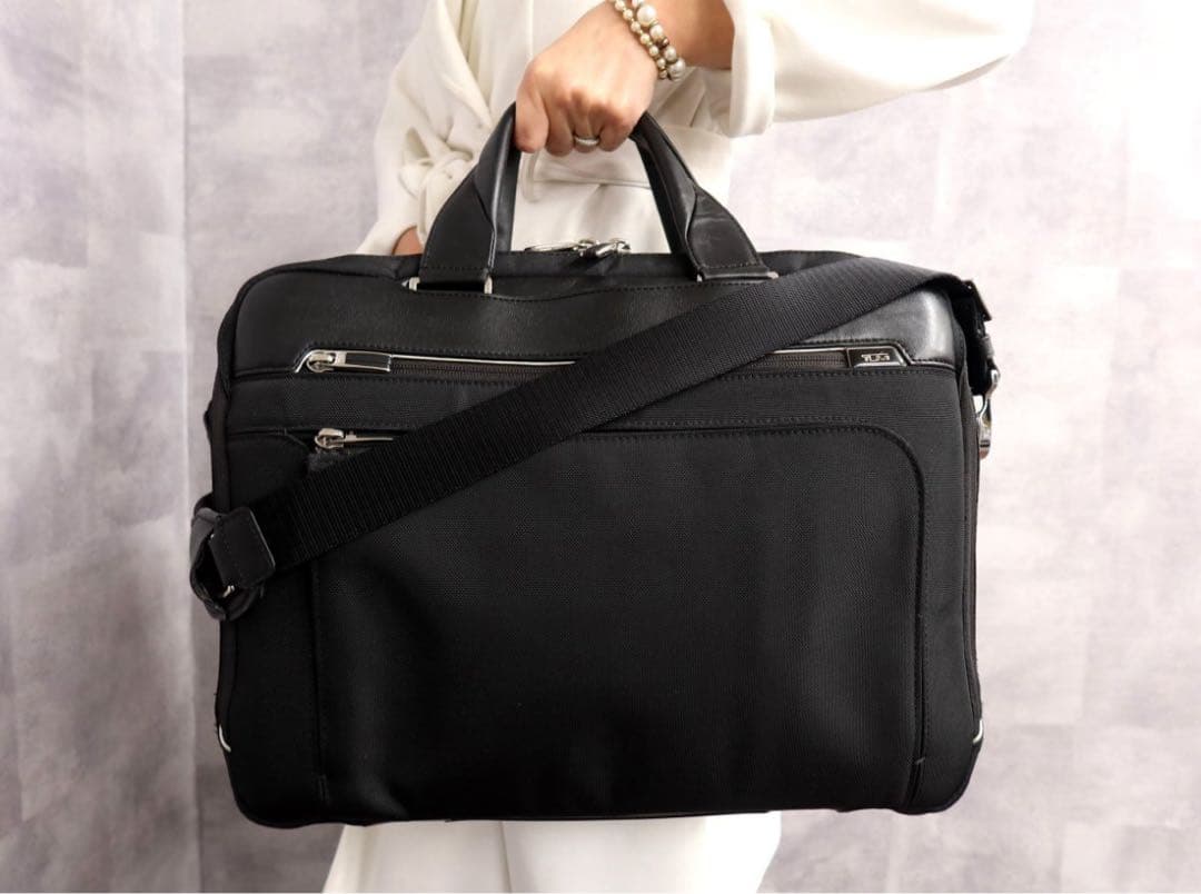 TUMI アリヴェ レスター 255004D2 ビジネスバッグ レザー 本革 紺