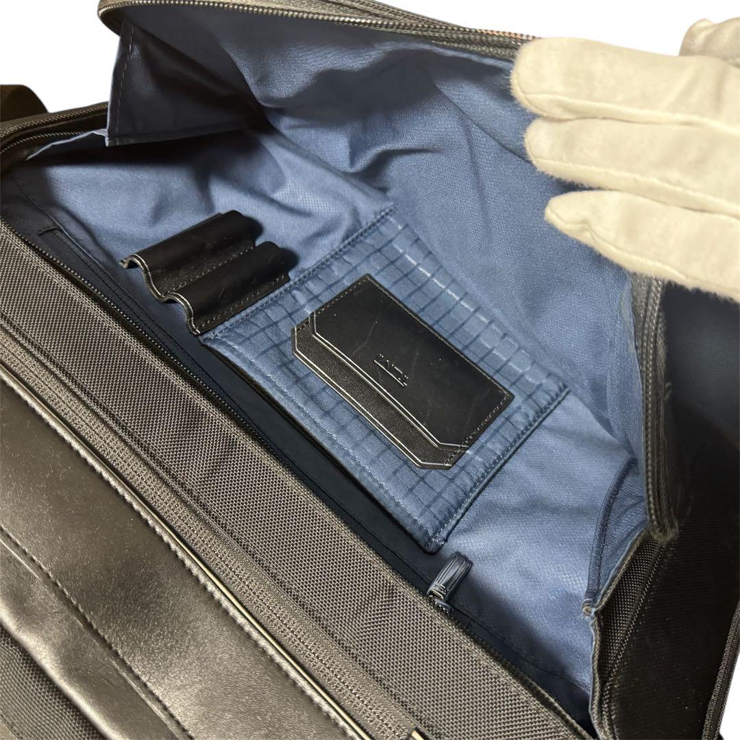TUMI アリヴェ レスター 255004D2 ビジネスバッグ レザー 本革 紺