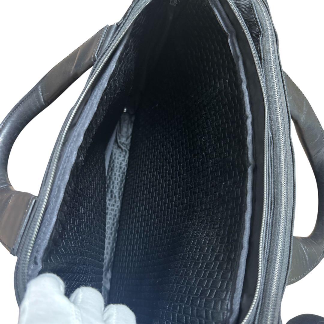 TUMI アリヴェ レスター 255004D2 ビジネスバッグ レザー 本革 紺