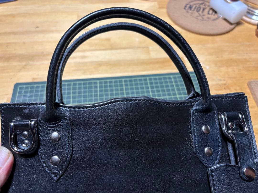 チャリー出品です。