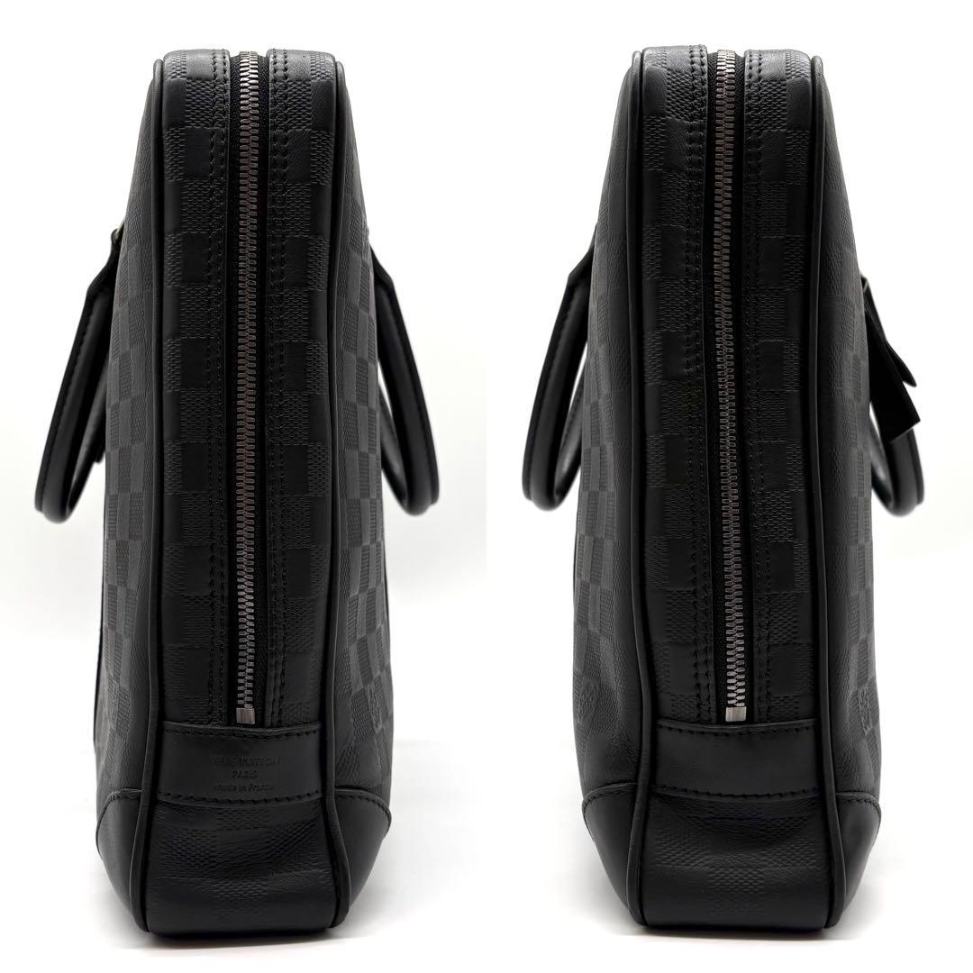 【極美品】ルイヴィトン ダミエ アンフィニ ポルトドキュマン ヴォワヤージュ 黒