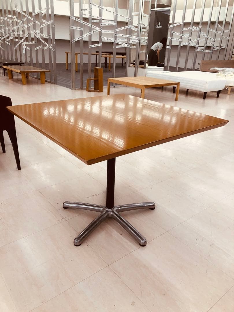 ナチュラルウッド 正方形ダイニングテーブル