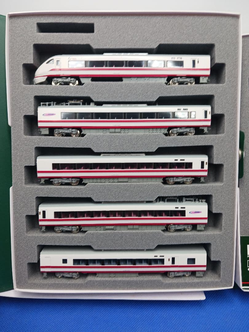 KATO 10-810 北越急行 683系8000番台 スノーラビット 9両