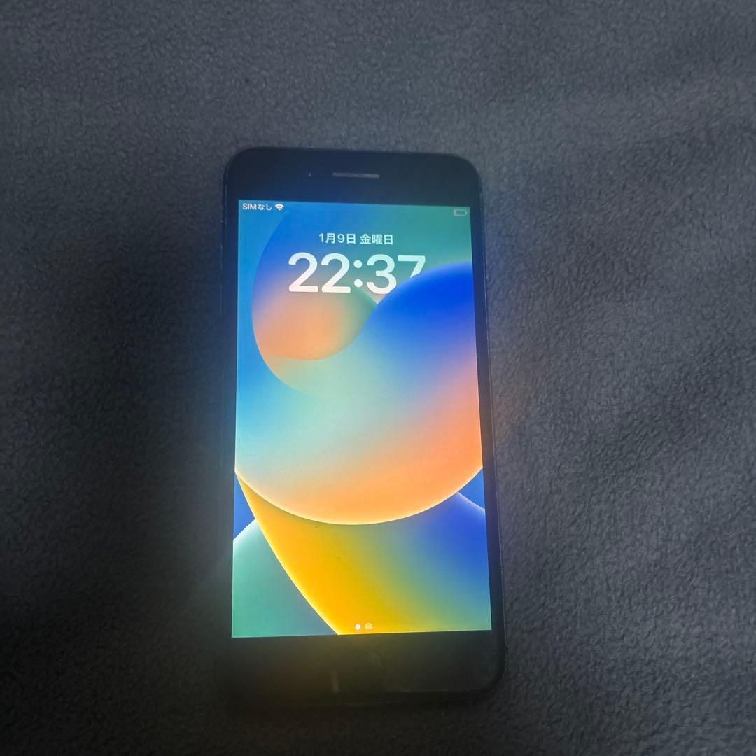 iPhone 8 Plus 本体ブラック　SIMフリー