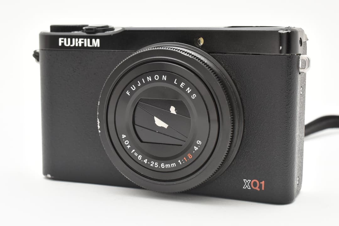 ■ 現状品 ■ FUJIFILM XQ1 訳あり
