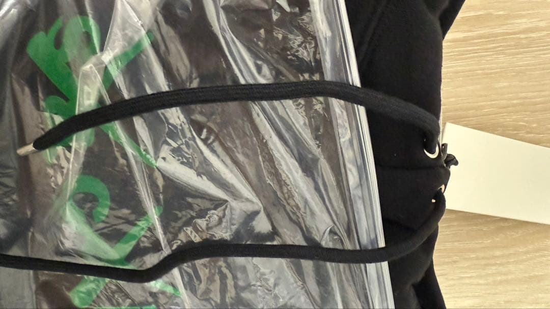 kiki様　【新品未使用】Sacai × Kaws フーディー サイズ1