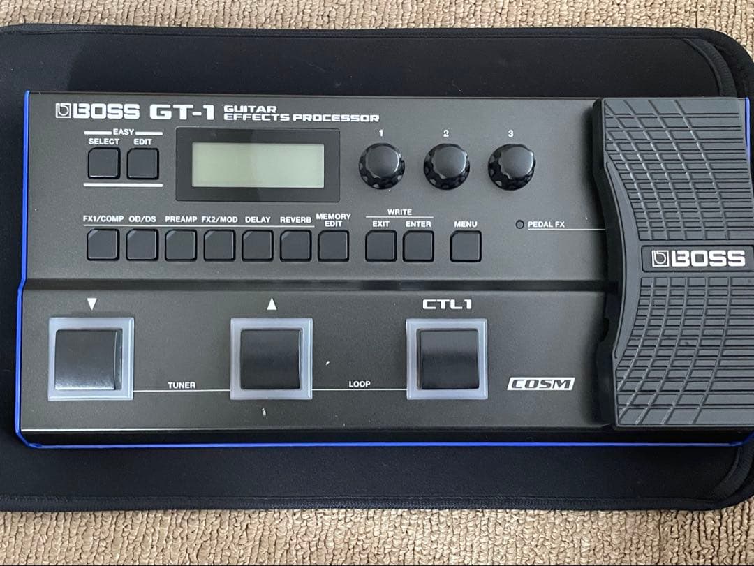 BOSS GT-1 専用ケース付き