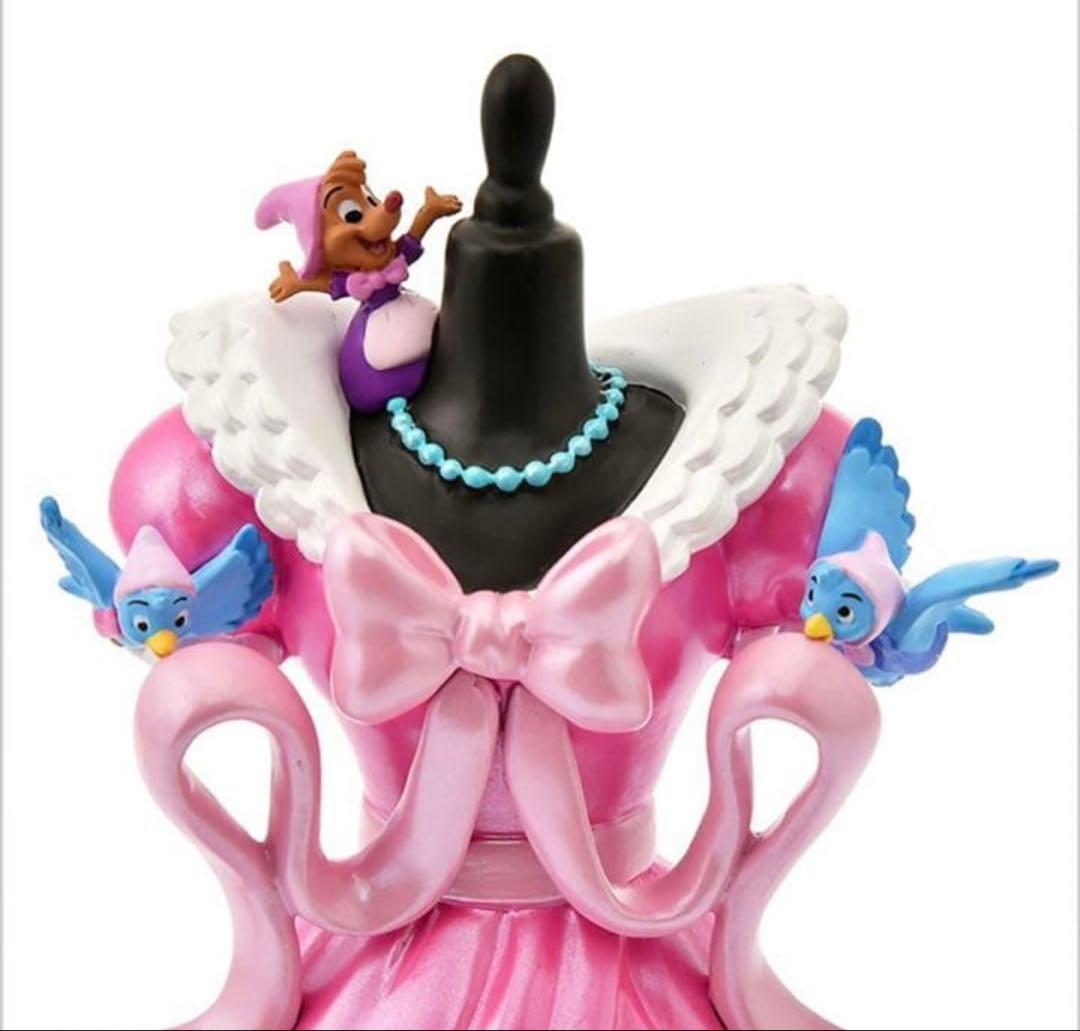 ディズニー　シンデレラ　ドレス　フィギュア　ストーリー