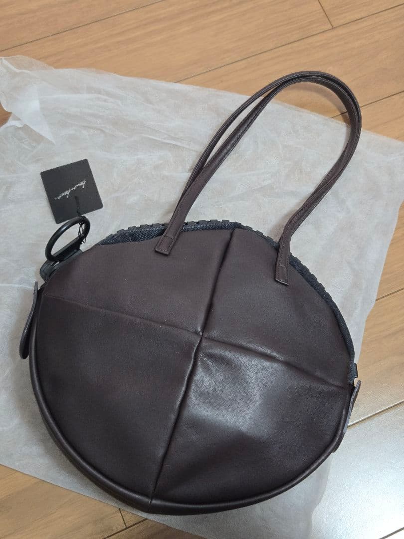 カワカワ　kawakawa 　レザー　丸ビスバッグ　　トート　肩掛け