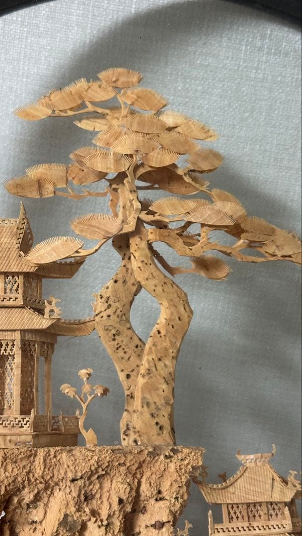 木製風景彫刻 置物 直径約30cm