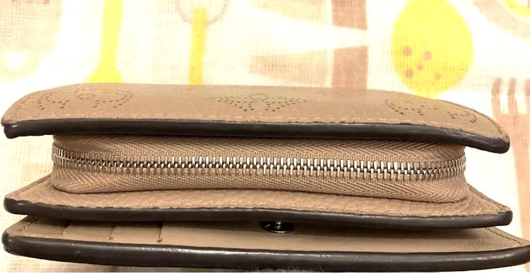 ルイヴィトンモノグラムマヒナクレアガレ二つ折り財布