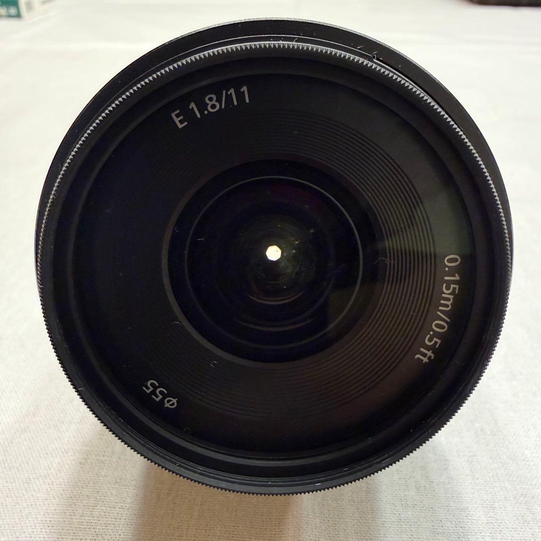 SONY E 11mm F1.8 SEL11F18 美品 箱付