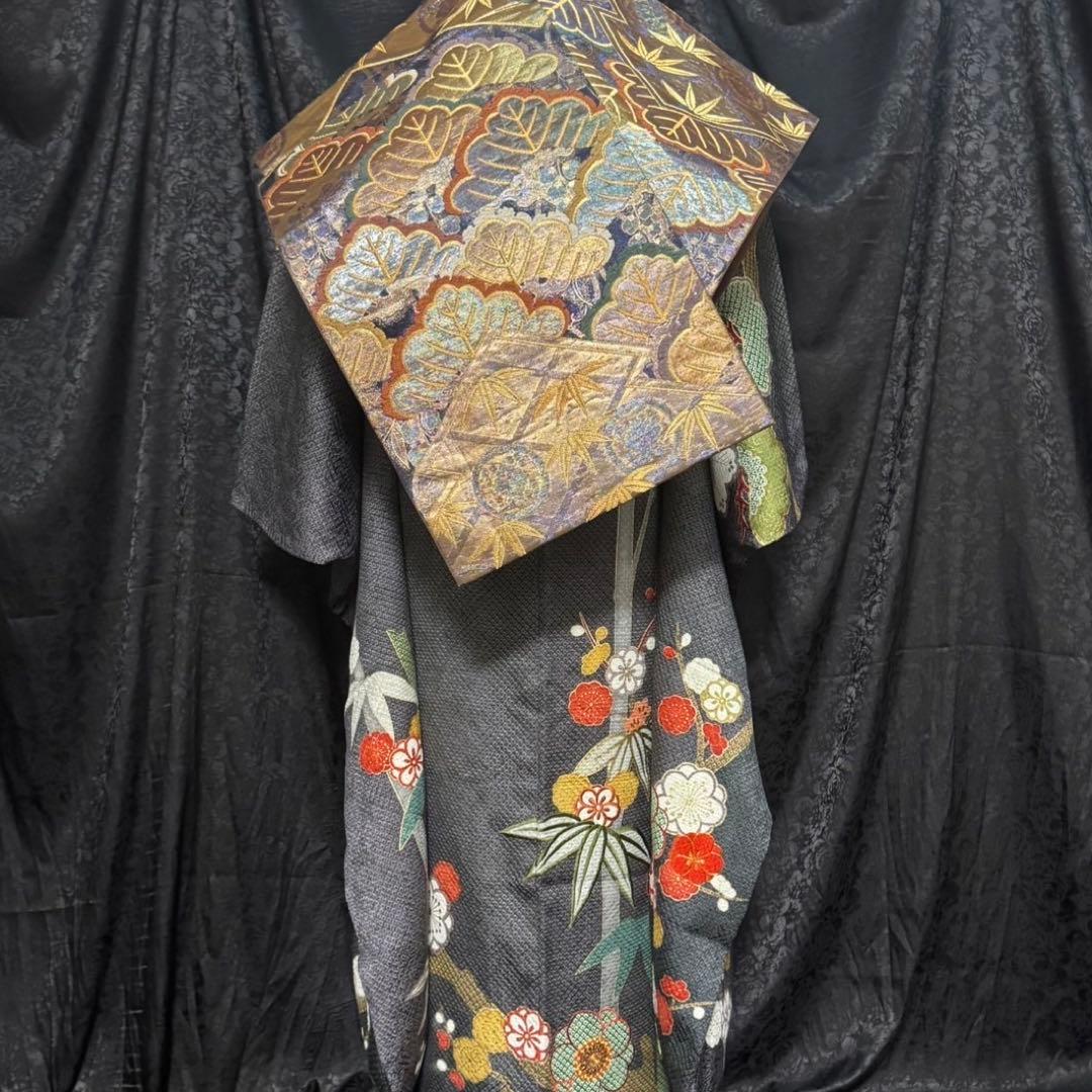 美品　総絞り　本絞り　松竹梅　金彩　駒刺繍　逸品　フルセット　振袖　振り袖