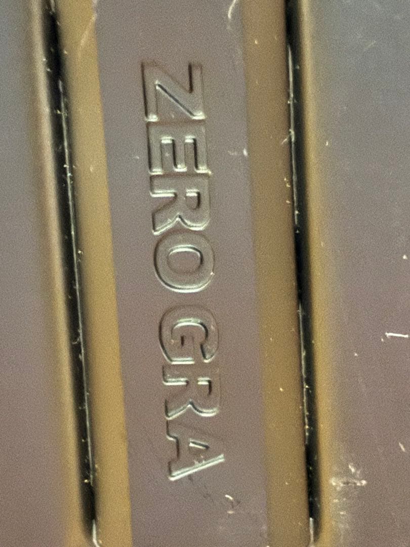 ZEROGRA ゼログラ ハードジッパーケース超軽量 大型Lサイズ