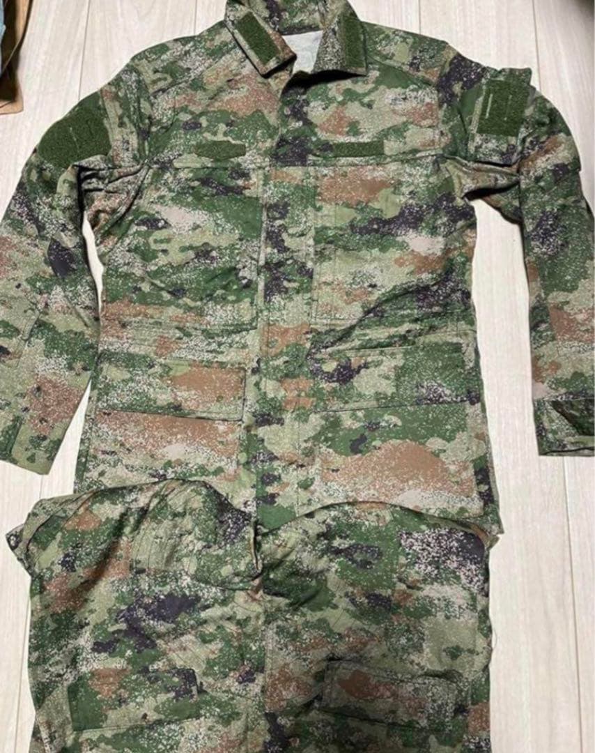 国内最安値　実物中国軍最新型21式星空迷彩戦闘服上下帽子フルセット 180