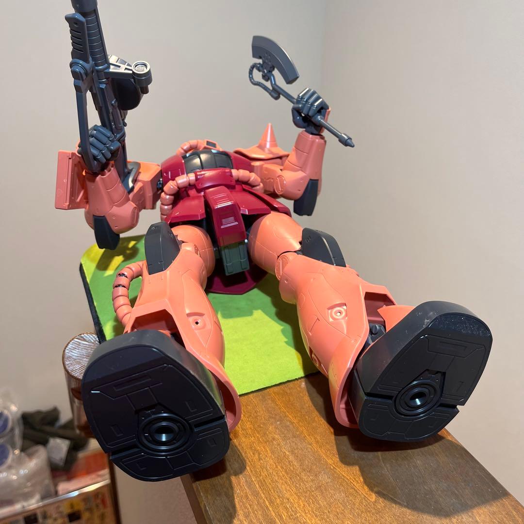 メガサイズ MS-06S シャア専用ザク II 完成品