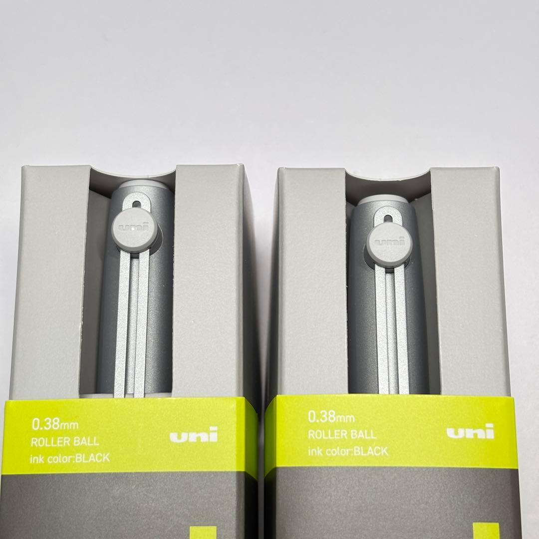 新品未使用 ユニボールゼント シグニチャーモデル 0.38 シルバー 2本