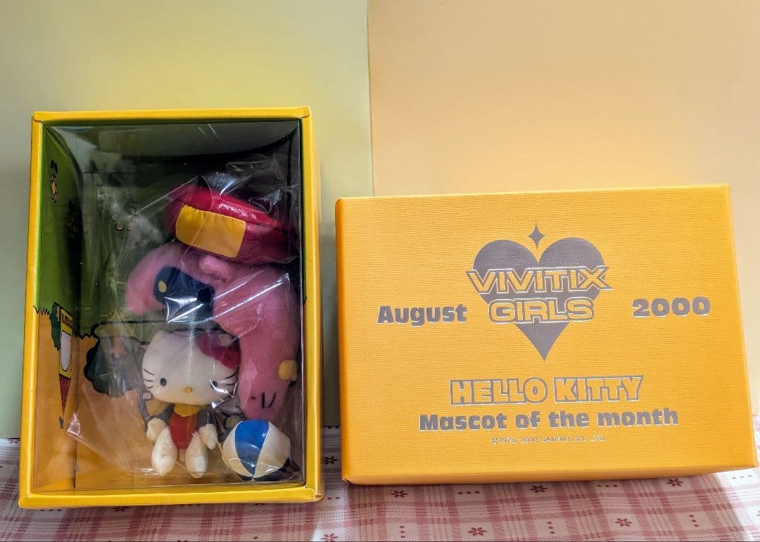 ハローキティ　ぬいぐるみ　マンスリーマスコット　VIVITIX 　５体　未開封