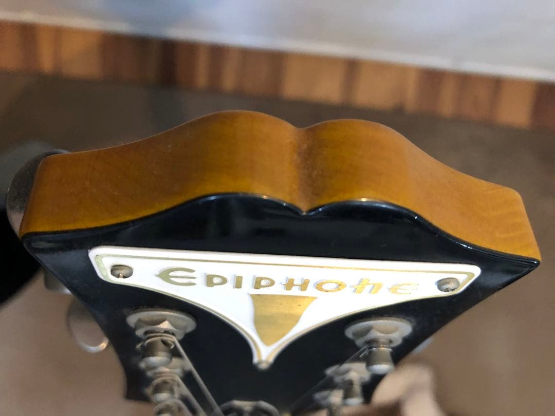 エピフォン　エレキギター ナチュラル　トラ目