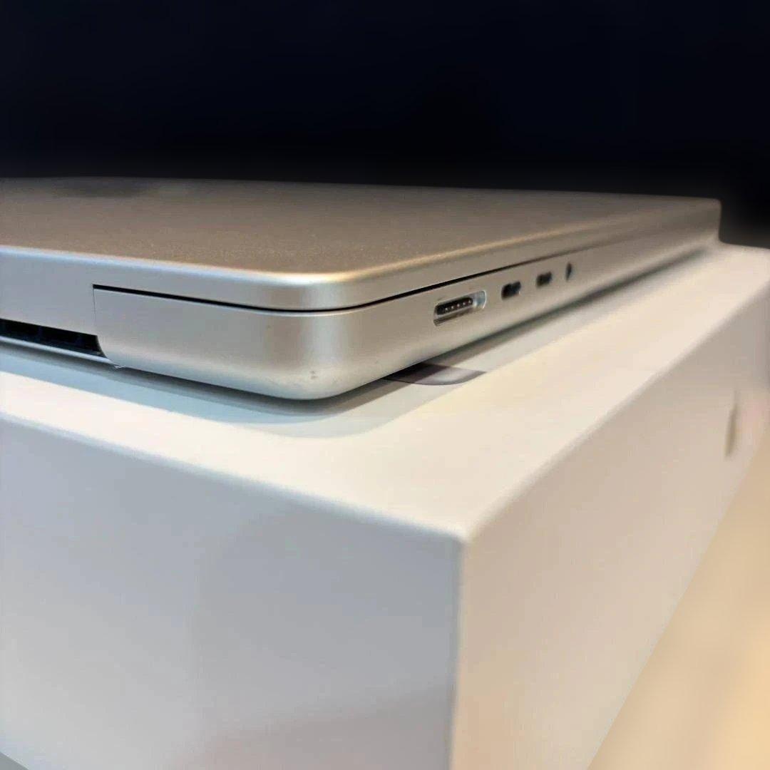 【美品】MacBook Pro 16インチ M1 Pro 32GB 1TB