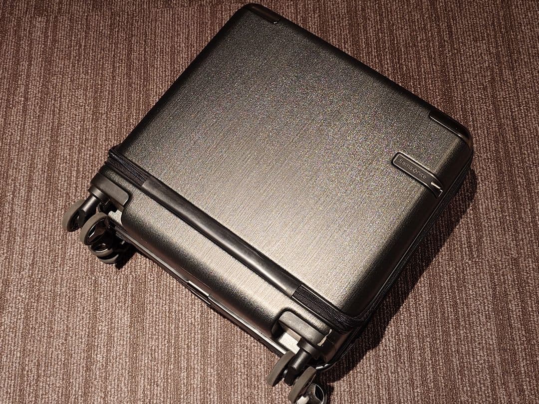 サムソナイト　エヴォア　スピナー　ローリングトート