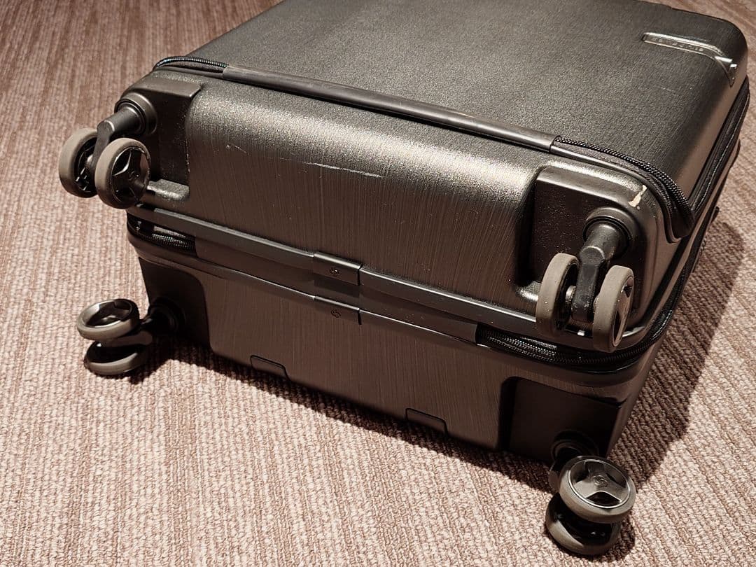 サムソナイト　エヴォア　スピナー　ローリングトート