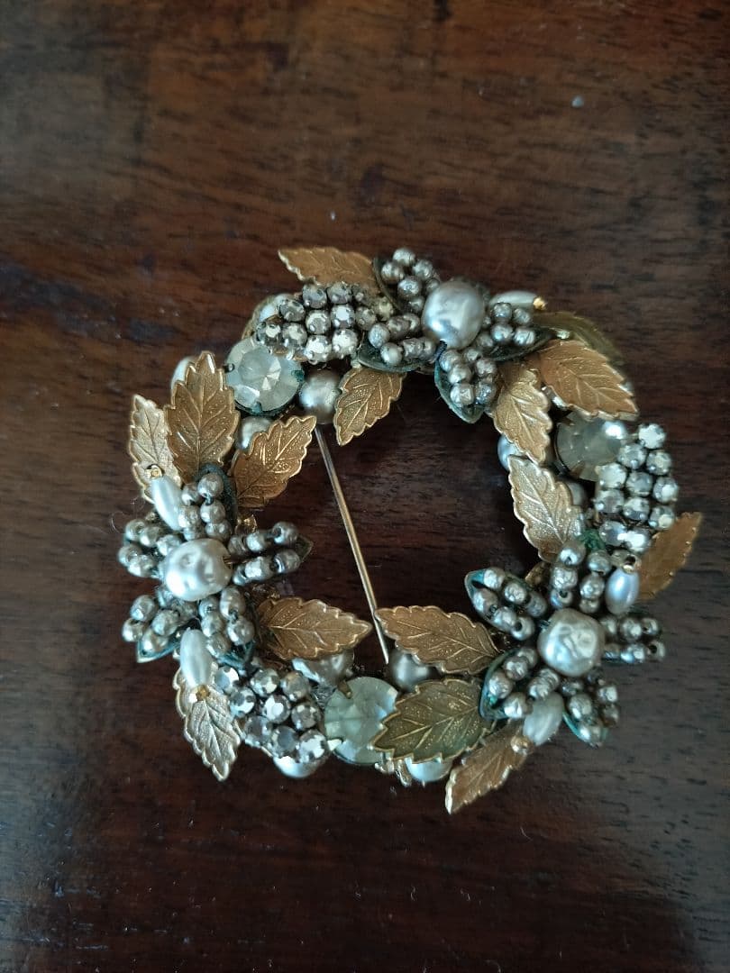 ビンテージブローチハスケル風　メーカー銘