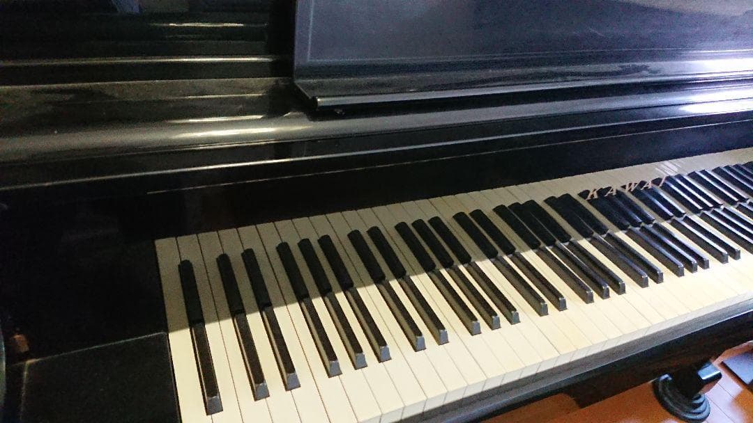 グランドタイプ譜面台、カワイ アップライトピアノ