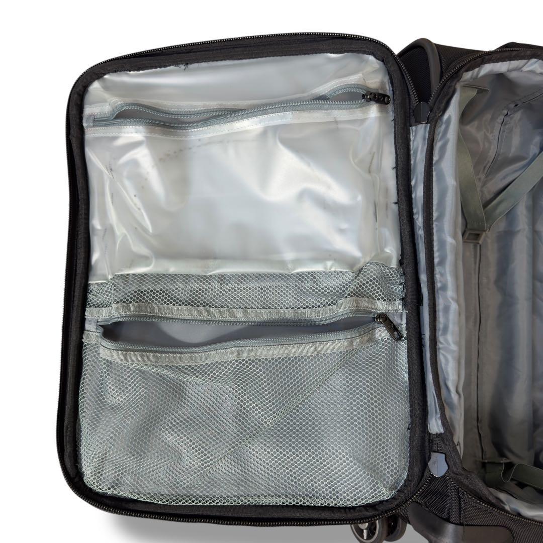 美品 SAMSONITE 4輪 機内持ち込み可能サイズ キャリーケース 黒