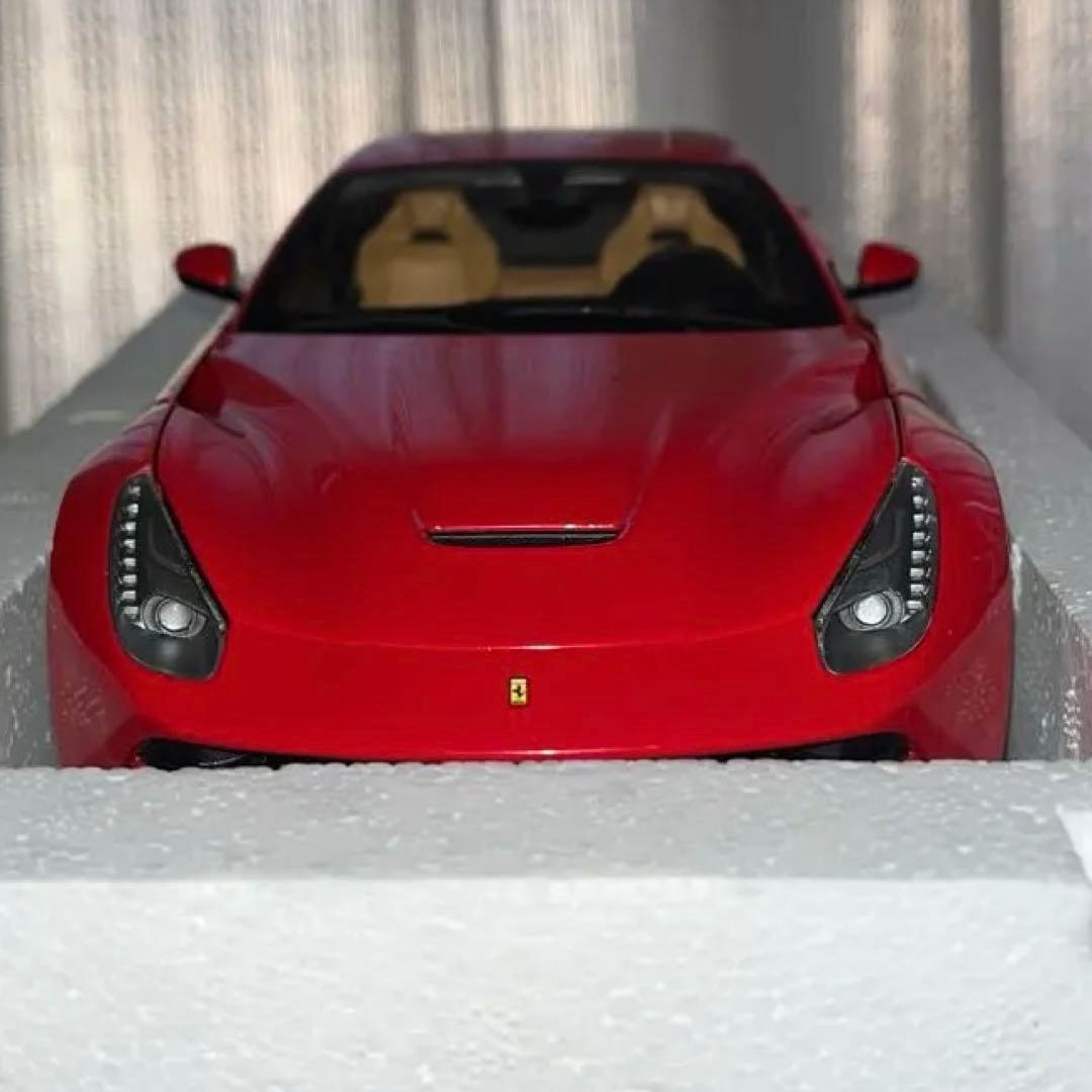 Ferrari F12berlinetta 1/18 赤