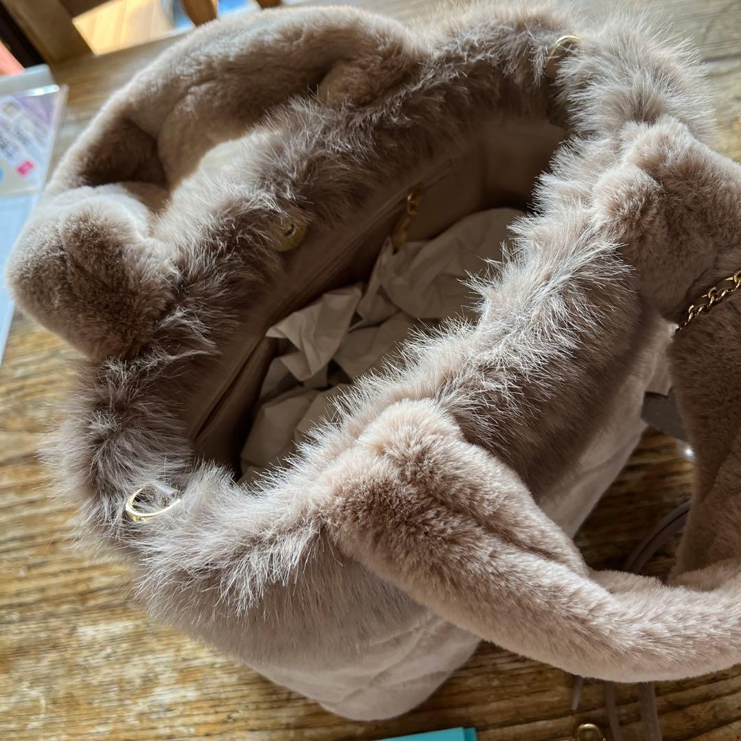 Samantha Thavasa ファーショルダーバッグ