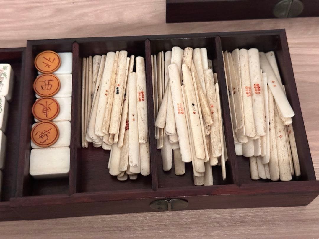 アンティーク 麻雀牌 現状品 素材不明 揃い不明