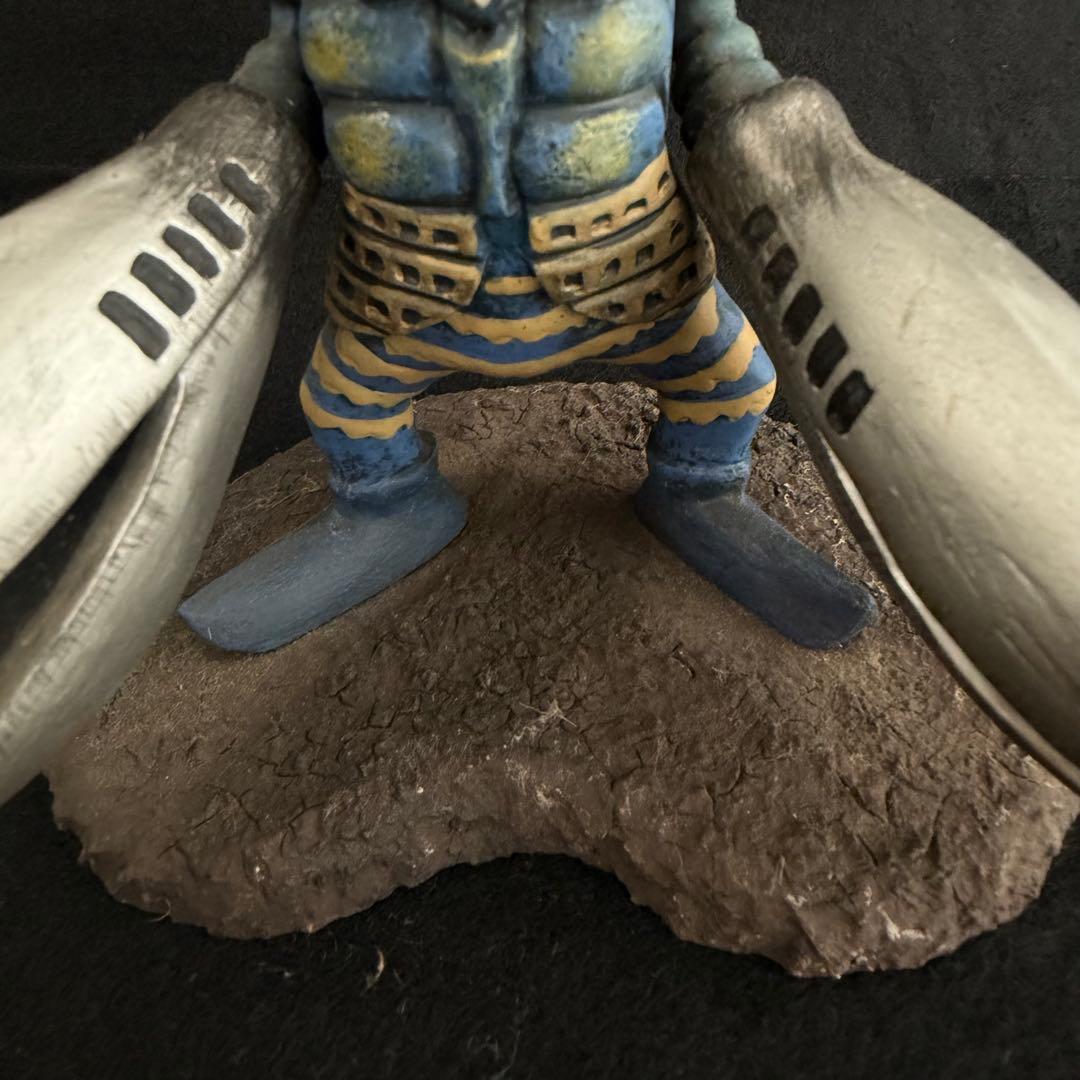 バルタン星人 おとなりのかいじゅう17.5cm フィギュア 台座付 ウルトラマン