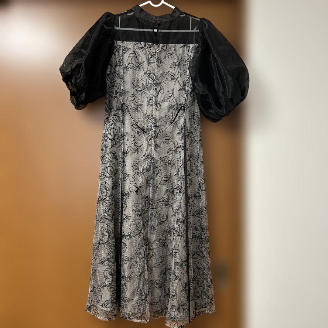 専用⭐︎フラワープリント パフスリーブドレス　petirobe オケージョン