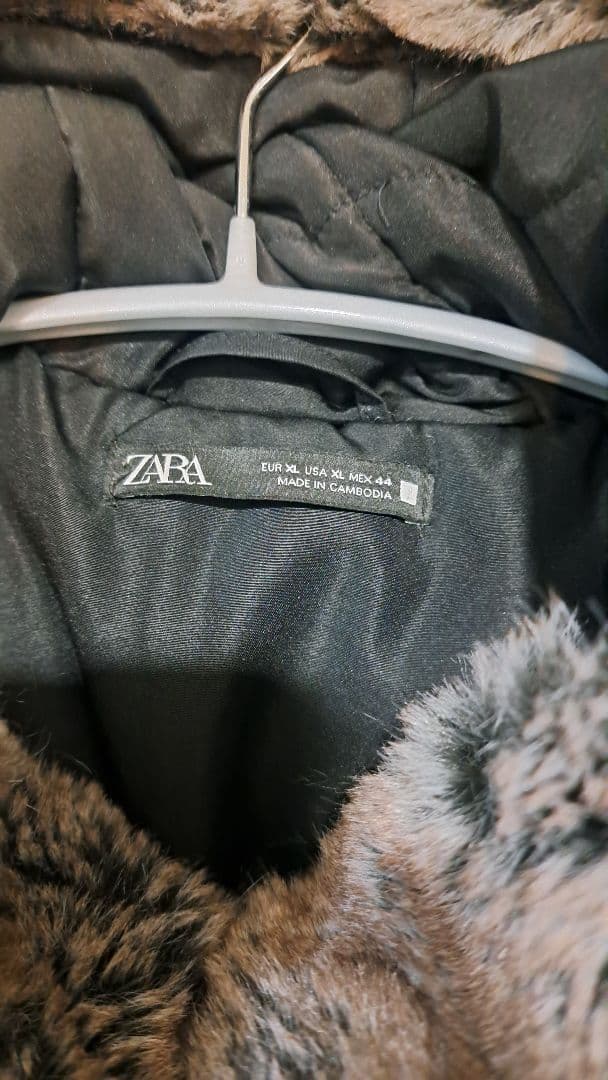 ZARA　フェイクファー　フード付きジャケット XL　ブラウン