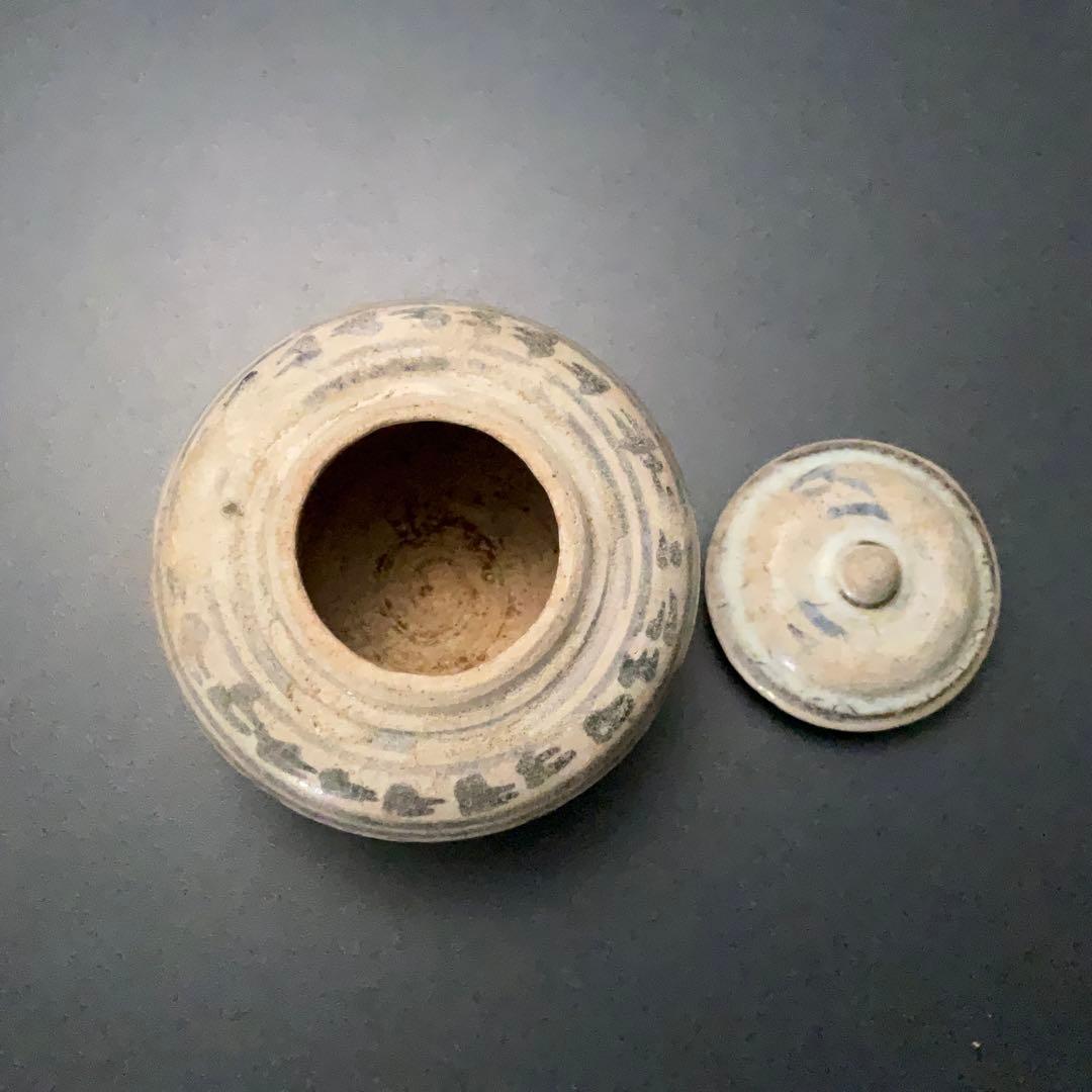 鉄絵蓋つき小壺　タイ　スンコロク　骨董　R1398ダM