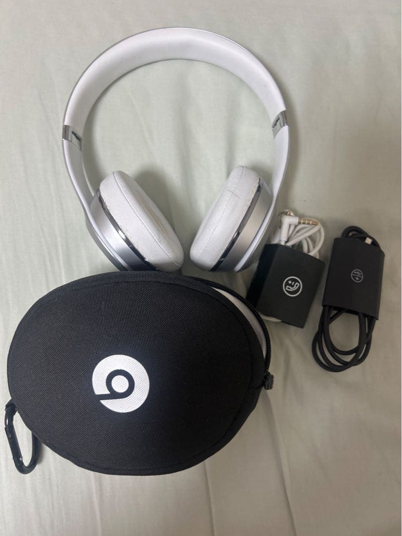 beats solo3 wireless サティンシルバー