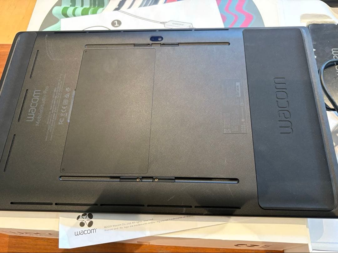 液タブ・ペンタブ Wacom MobileStudio Pro 13 DTHW1321