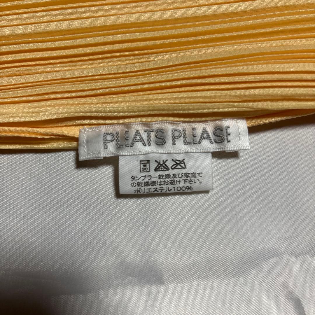 イッセイミヤケ　プリーツプリーズ　タンクトップ