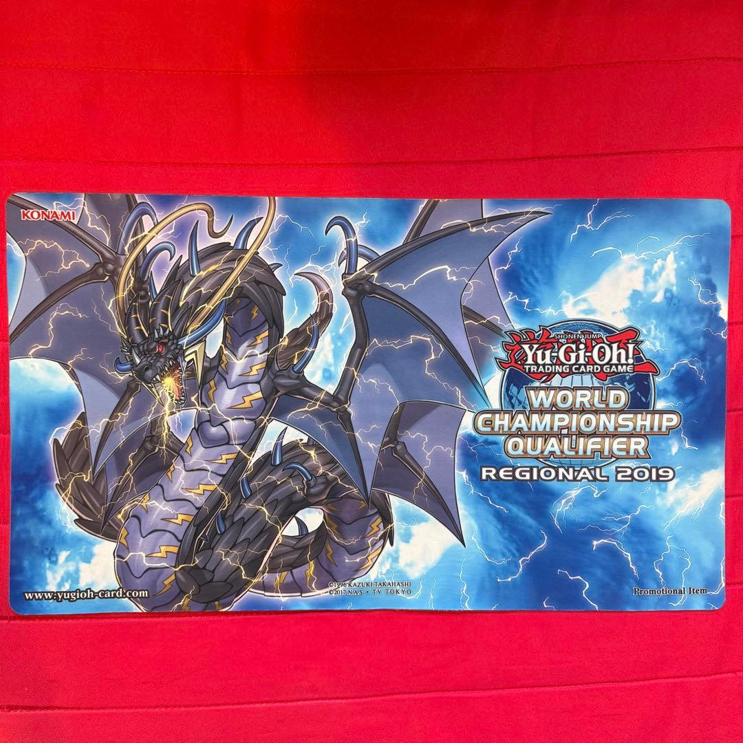 【特価】遊戯王　超雷龍－サンダー・ドラゴン　プレイマット　WCQ 2019