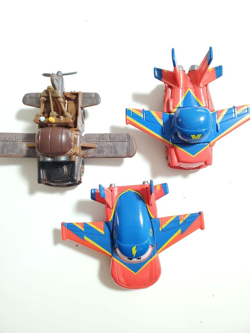 カーズトミカ　マックィーン　メーター　ホークタイプ