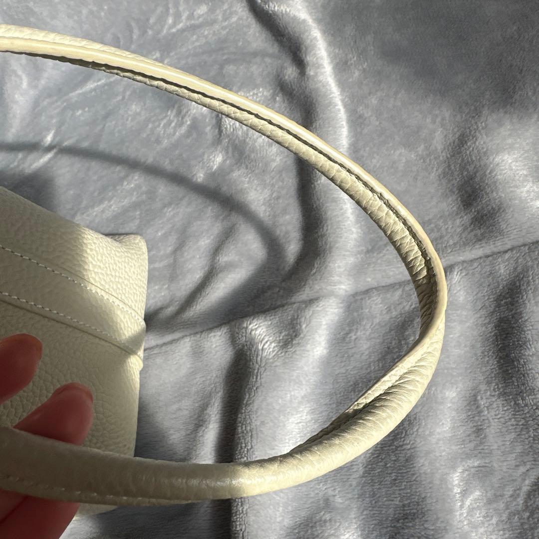 今週限定価格！VASIC ボンド ミニ ハンドバッグ ミュゲ