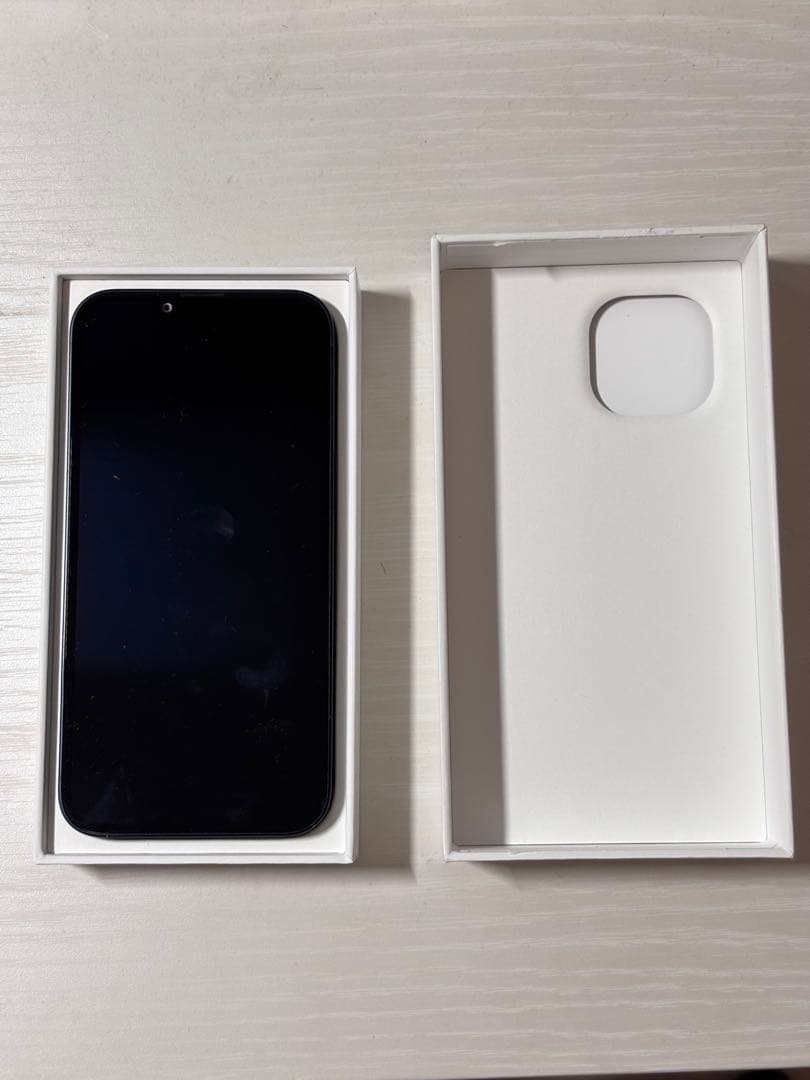 【急ぎで売りたい】 Apple iPhone 13 128GB SIMフリー