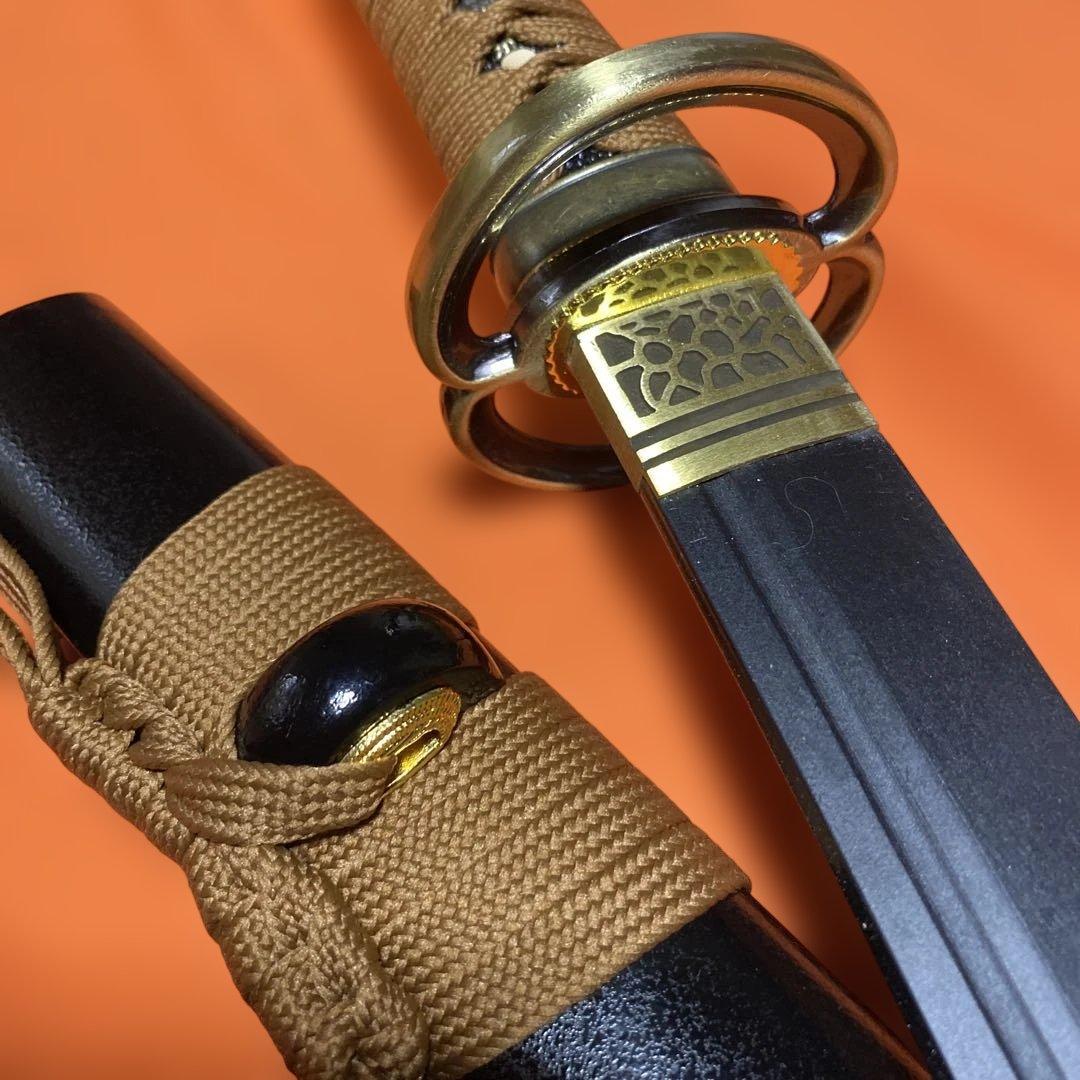 高級軽量模造刀 茶柄 海鼠透し金鍔 飾り栗形黒梨地鞘