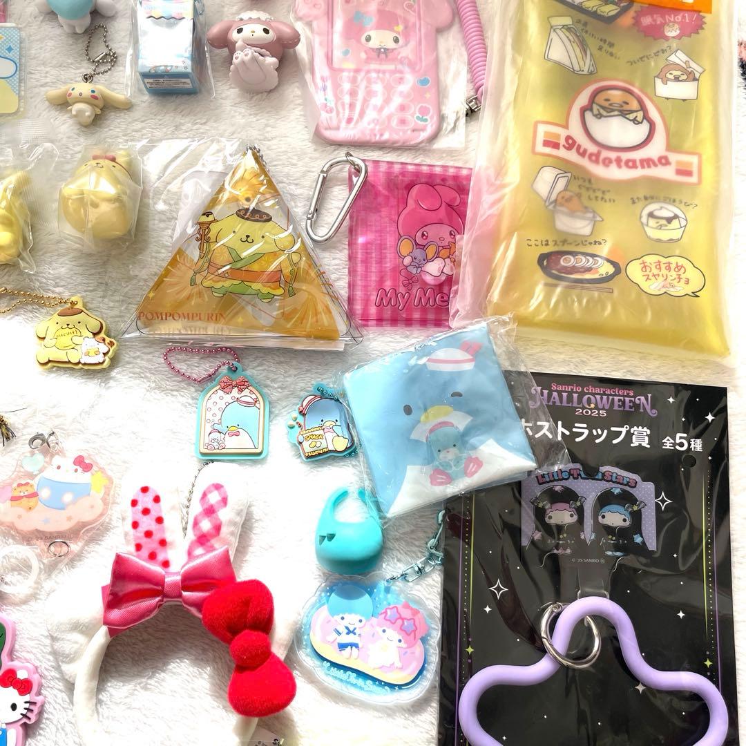 ☆☆サンリオまとめ売り・ぬいぐるみ・フィギュア・キーホルダー・置き時計等☆☆
