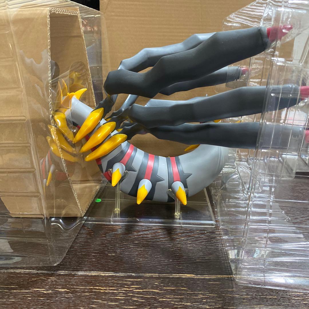 ギラティナ フィギュア スタンド付き