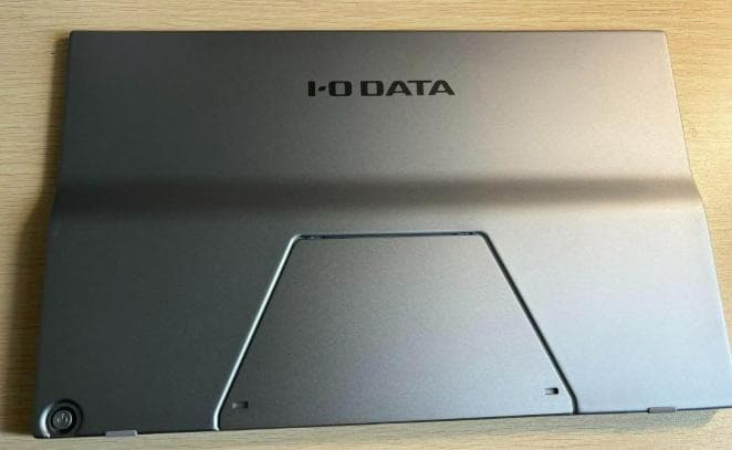 【美品】モバイルモニター15.6インチ、i-o data　薄型軽量