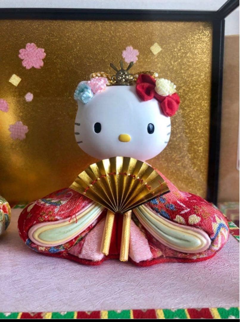 ハローキティ雛人形 陶器製 専用ケース付き