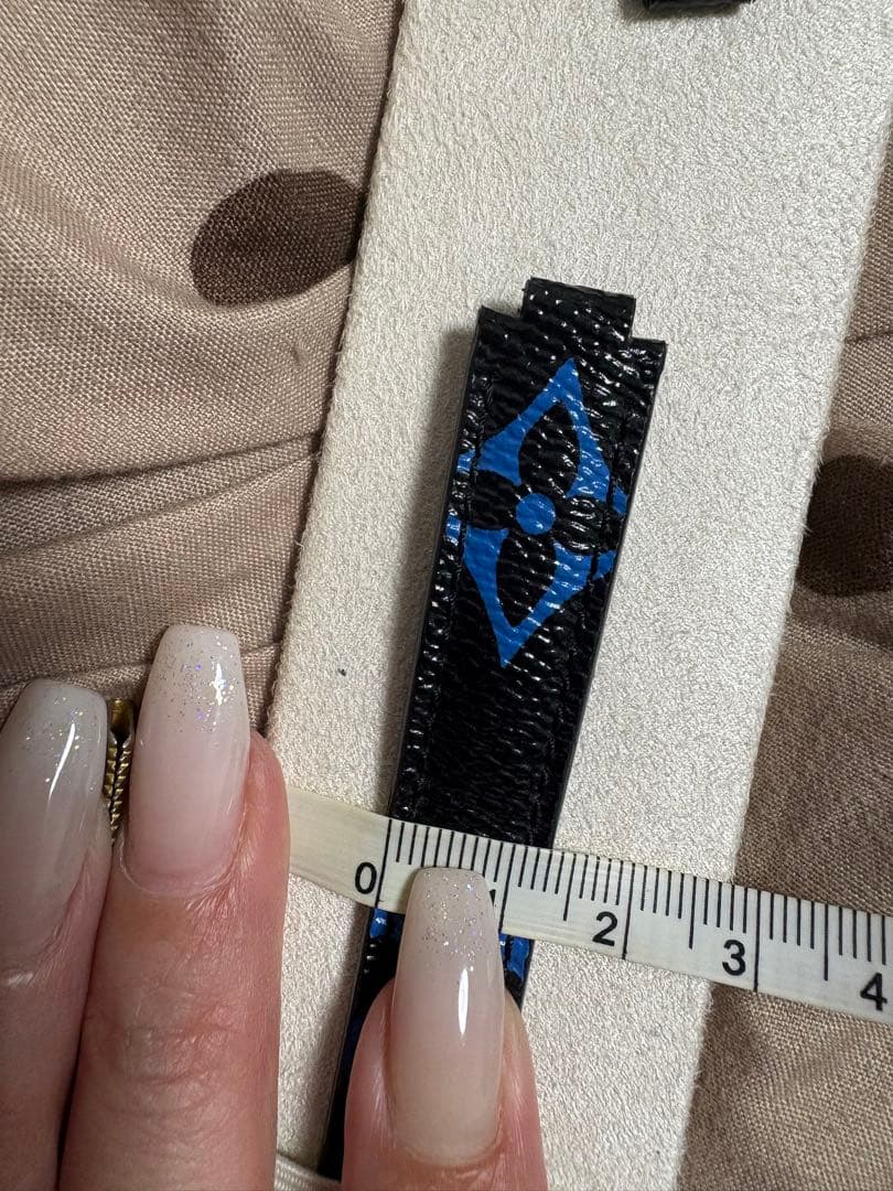 新品同様ルイヴィトン時計ベルト